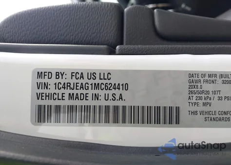 2021 Jeep Grand Cherokee Laredo X 4X2 z USA, uszkodzony, nr VIN 1C4RJEAG1MC624410